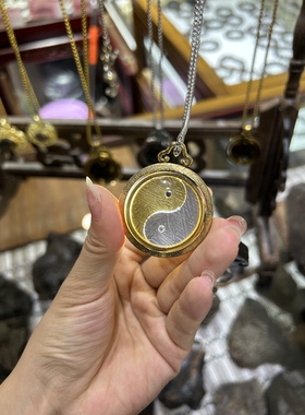 橄榄石铁陨石旋转吊坠转运吊坠