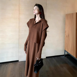 巨好看咖色长袖连衣裙马甲套装裙女2026春季新款美拉德穿搭两件套