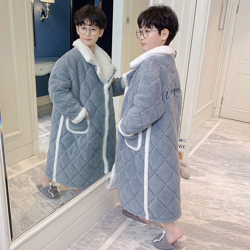 儿童睡袍秋冬季珊瑚绒加厚款三层夹棉男童孩中大睡衣翻领绣花浴袍