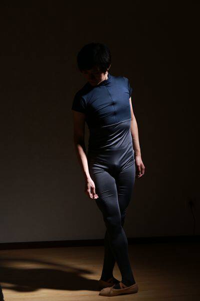 男生双色拉链高领短袖连体裤袜芭蕾舞连体服黑色加蓝色lycra莱卡