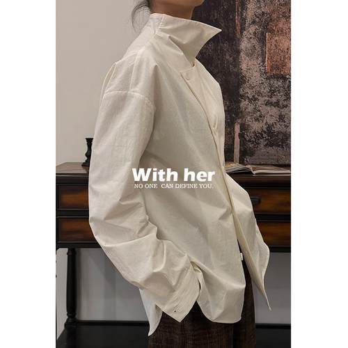与她交错立领原创设计白衬衣