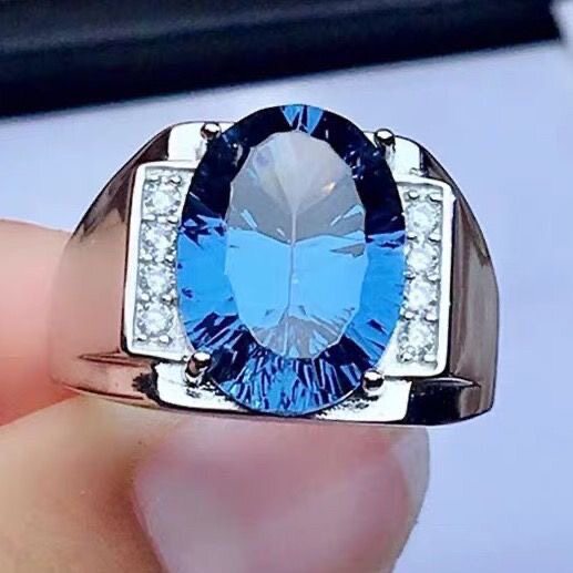 天然瑞士蓝托帕石镶嵌18K宝石8克拉钻戒指指环霸气男款老板送男友