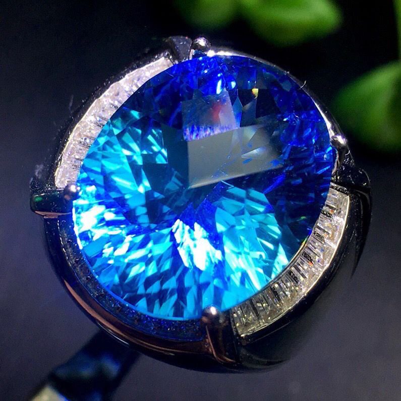 天然托帕石戒指霸气男款18K颜色深蓝火彩爆全净体主石方10x14mm
