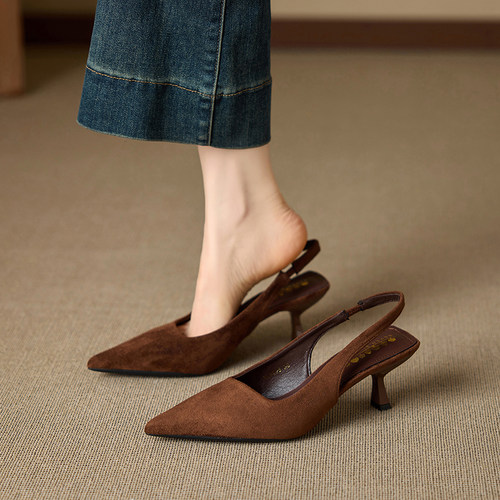 法式复古真皮尖头细跟后空凉鞋