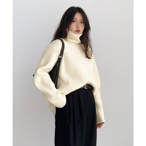 CV大码女装 设计感高领几何分割弯刀袖保暖套头针织毛衣女冬新款