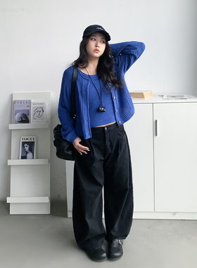 CV大码女装 春季新款肌理感圆领单排扣针织开衫U领背心套装女胖mm