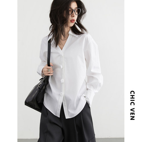 CV大码女装 2025秋季新款设计感天丝玫瑰扣衬衫收腰抽褶白色衬衣