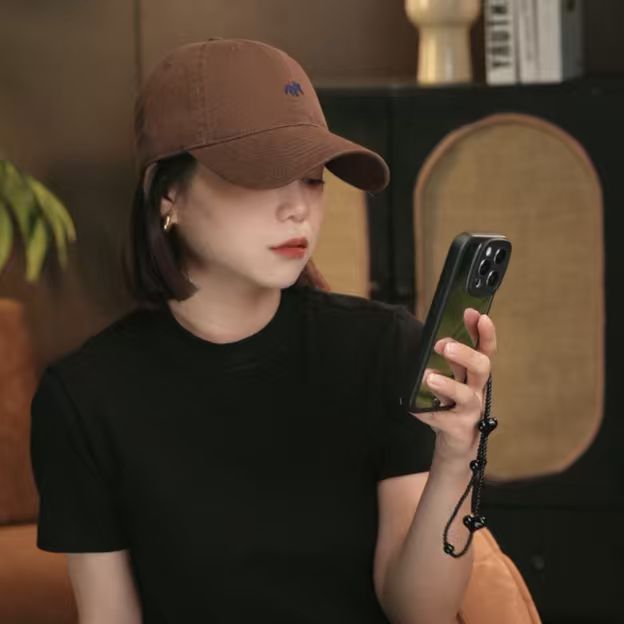 李小玉刺绣小狐狸显脸小棒球帽