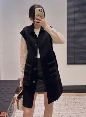 双面尼羊绒质翻领刺绣口袋马甲