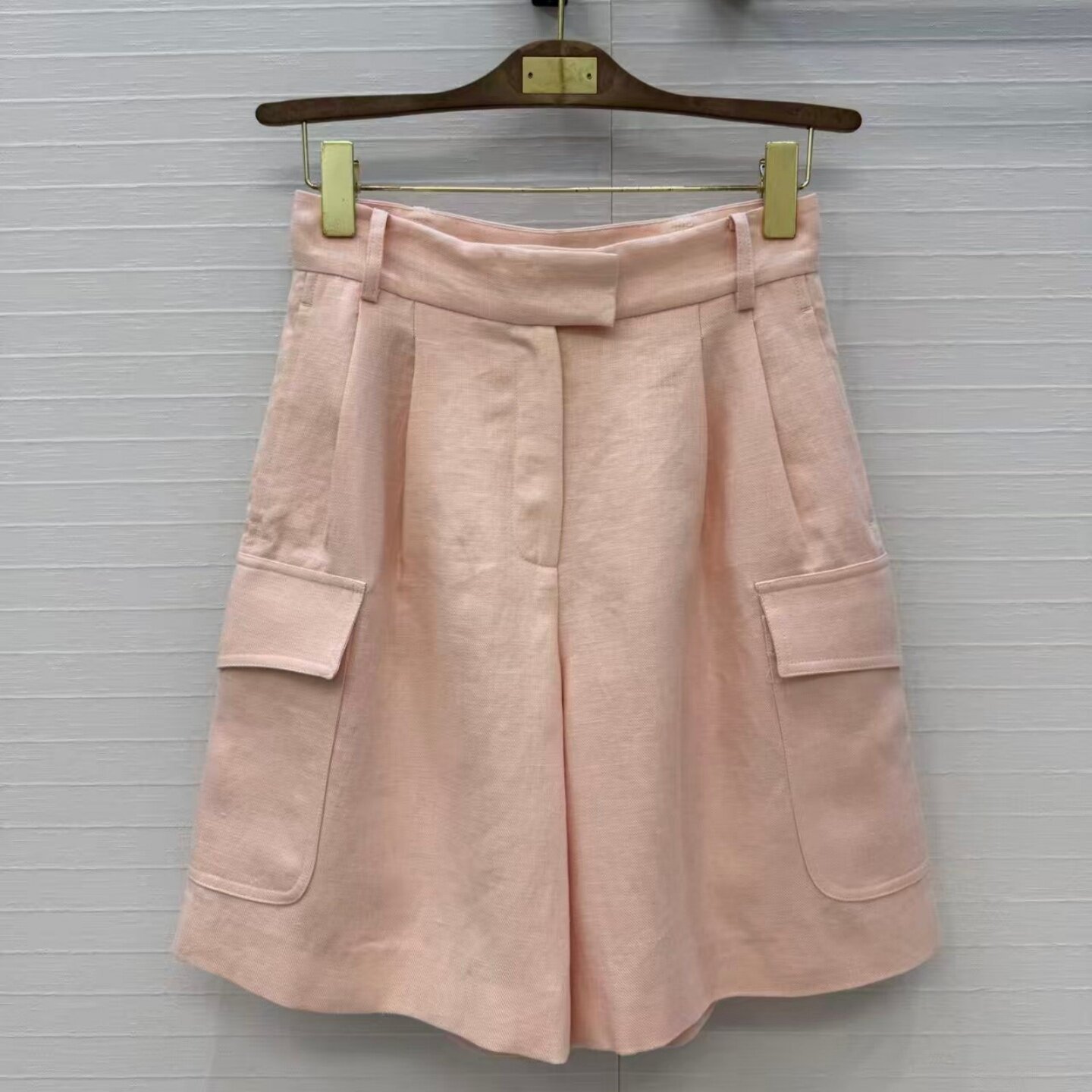 日系新款百搭宽松进口亚麻工装大口袋褶裥中高腰直筒百慕大短裤女