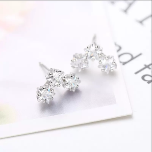 新品 简约闪闪星星耳钉女镶嵌天然锆石925银针高级设计感气质耳饰
