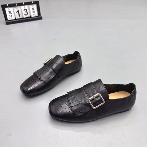 真皮女鞋圆头软底雕花小皮鞋单鞋