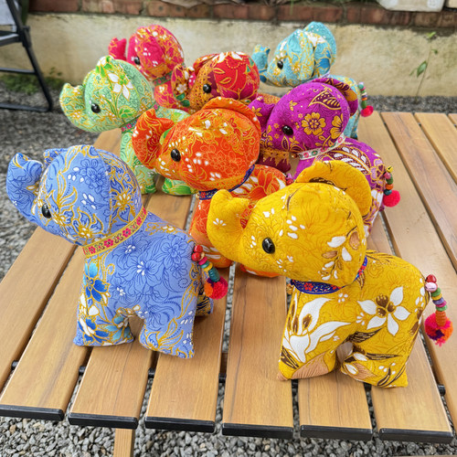 泰国手工布艺中号公仔吉祥小象装饰摆件儿童大象特色创意玩具