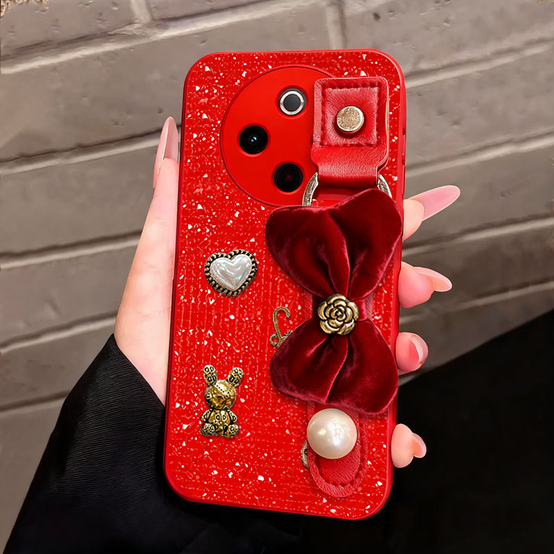 2026马年新年款，磨砂光闪皮，防摔耐磨