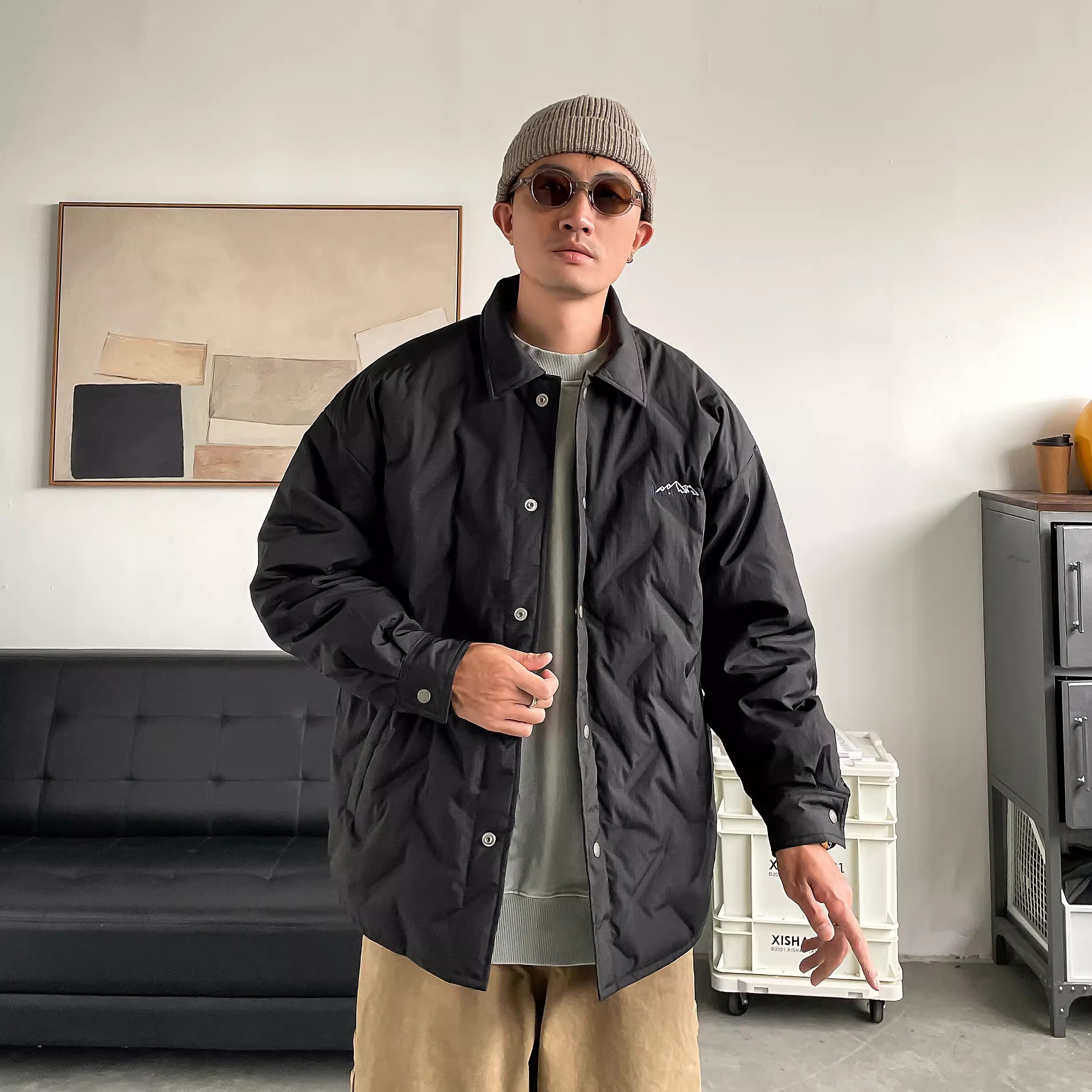 大码美式休闲轻薄款黑色羽绒服男