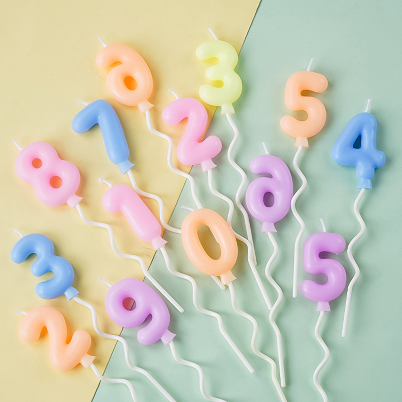 卡通马克龙色彩色气球数字蜡烛