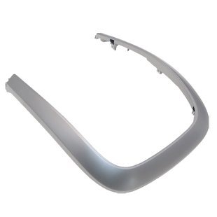 适用宝骏630仪表板中部装饰框 宝骏中控台装饰条 亮条上饰条面板