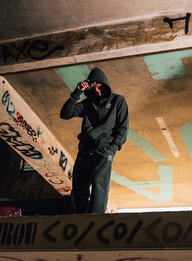 澳洲滑雪潮牌WATS 无性别 松紧腰抽绳刺绣直筒卫裤 D522