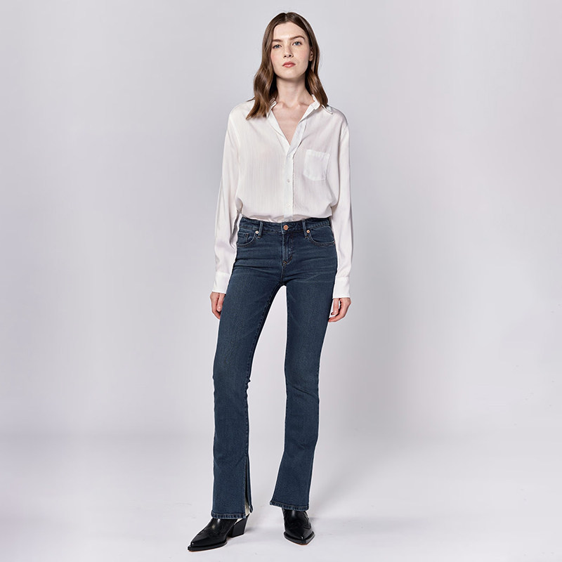 美式丹宁DJ 女款 深蓝洗水中腰微喇下开叉牛仔裤 F640