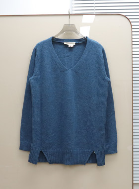 英伦se@s@1t  女款  羊毛混纺V领宽松针织衫 D629