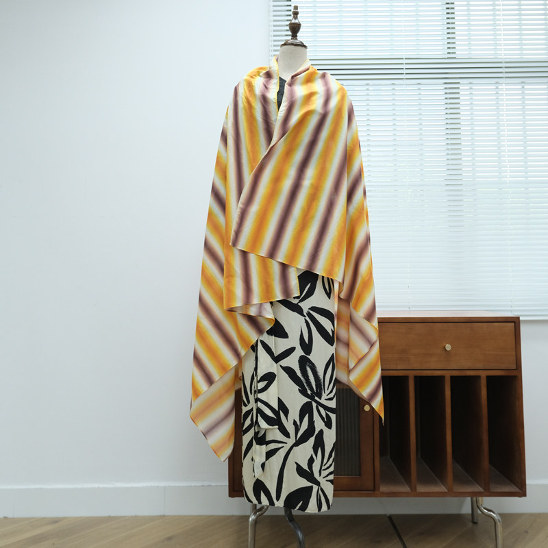 澳洲轻奢VENR0Y 女款 棉质拼色条纹印花披肩 3136