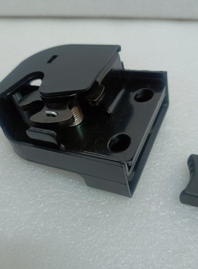 挖机配件现代150 215  225 335-9前窗锁扣左右 滑锁扣71Q6-02480