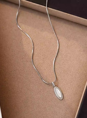 ins银色椭圆白贝母吊坠颈链