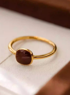 高品质安可拉酒红戒指不掉色