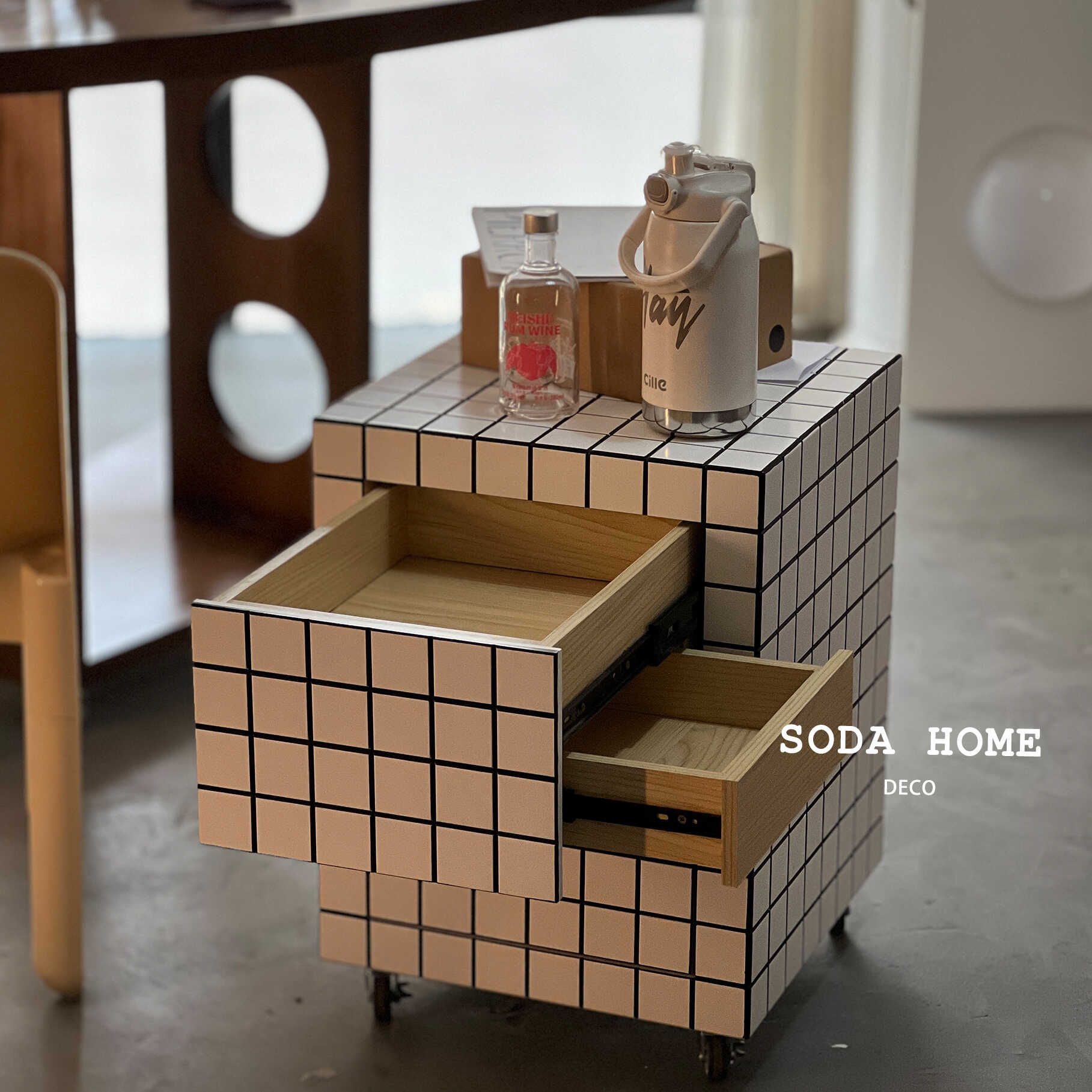 棋盘格奶油风烤漆卧室床头柜轻奢现代简约小型创意边柜收纳置物柜