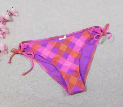 三角包臀比基尼女士泳裤