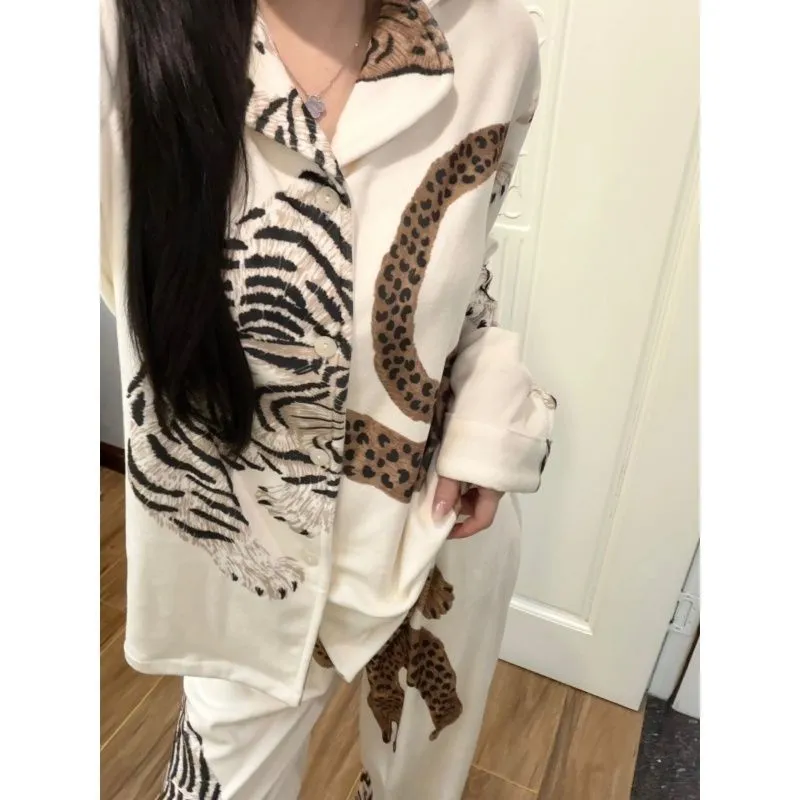 冬季保暖豹纹海岛绒长袖睡衣女