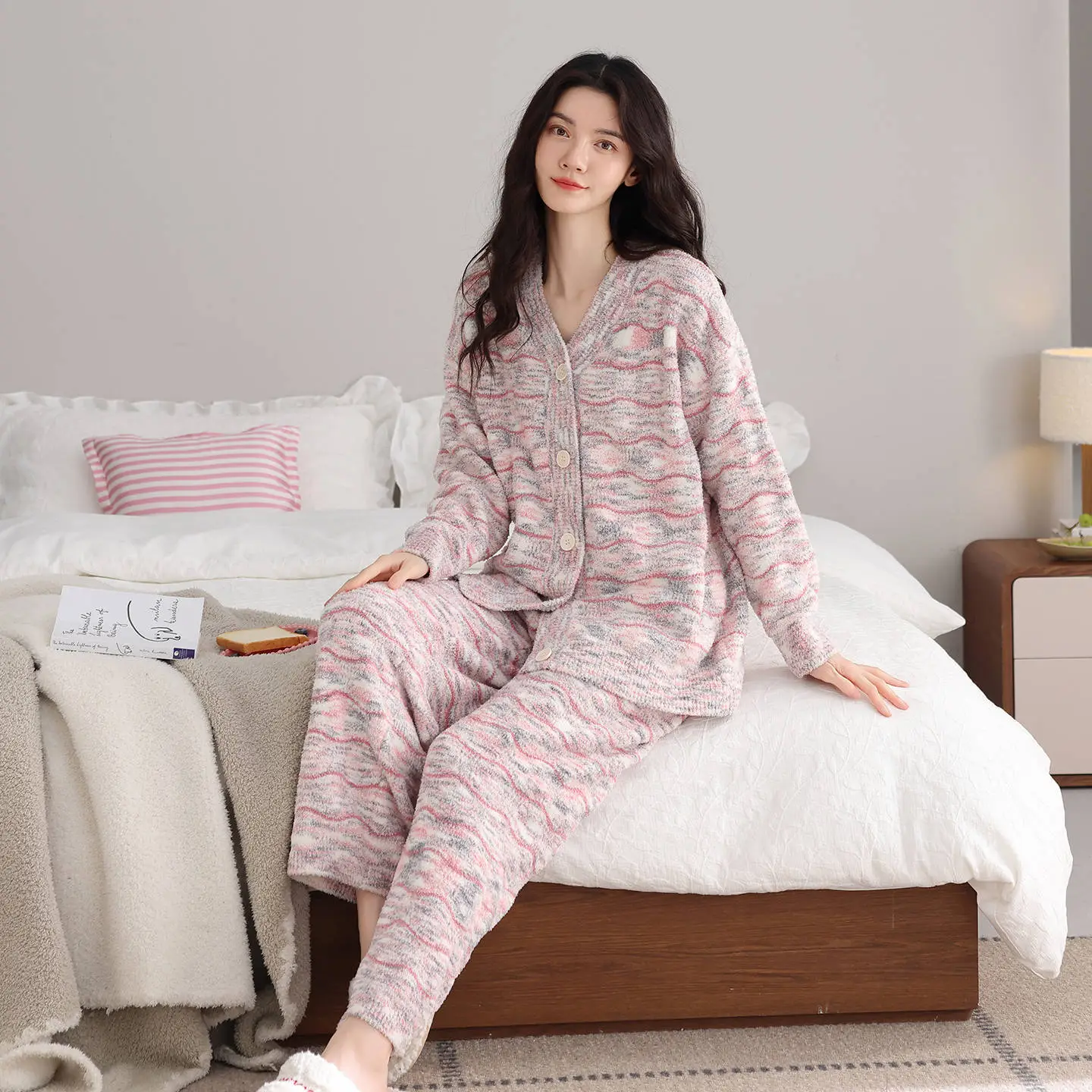 睡衣女秋冬季女士加厚半边绒简约冬天保暖软绵绵家居服可外穿套装
