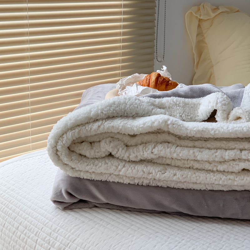 ins毛毯冬季加厚沙发午睡毯铺床毯床单人春秋法兰绒小毯子办公室