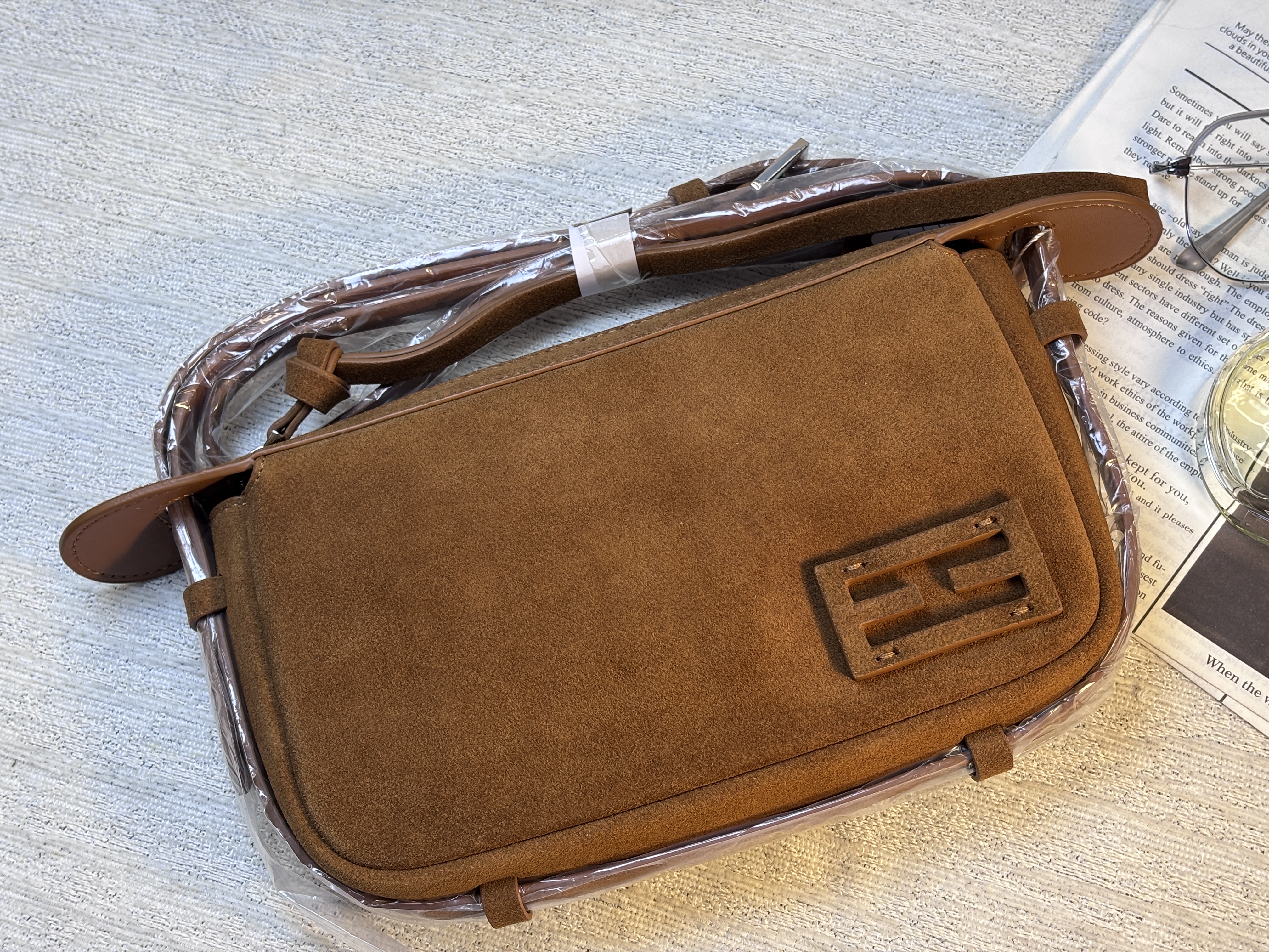 2025腋下斜挎女包磨砂皮时尚潮流休闲百搭款韩版法棍包