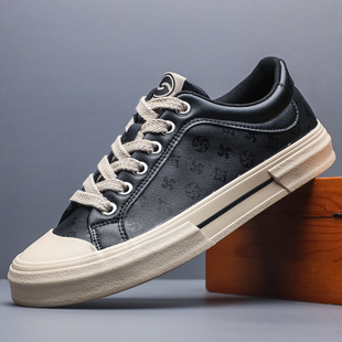 2025新款秋季休闲鞋子男百搭潮流花纹板鞋软底时尚皮鞋男耐磨潮鞋