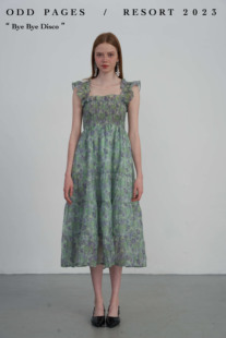 ODDPAGES莫奈花园法式海边气质飞袖碎花收腰显瘦连衣裙茶歇裙