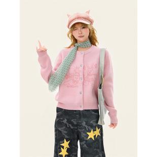 卟噜饼干可爱小兔印花粉色圆领毛衣外套女秋冬季修身短款针织开衫