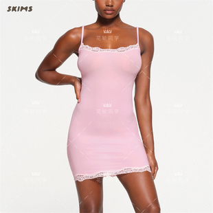 正品 现货SKIMS卡戴珊情人节性感紧身短裙包臀吊带蕾丝连衣短裙女