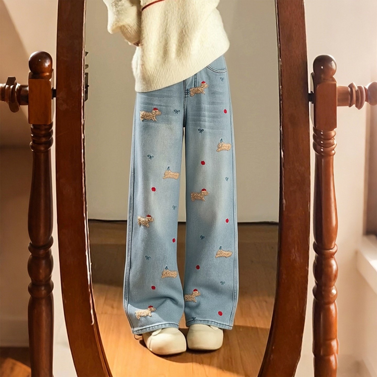 大码女装胖mm卡通风刺绣直筒牛仔裤女高腰显瘦设计感百搭阔腿裤潮,女装/女士精品,大码裤装,淘宝优惠券,粉丝福利购,淘宝优惠卷