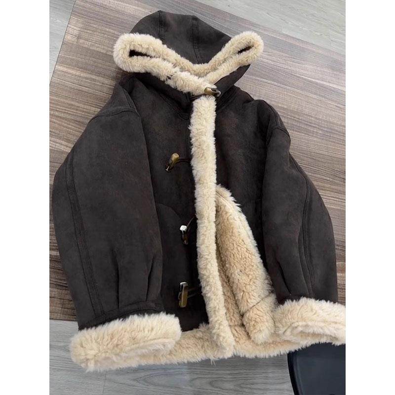 300斤胖mm大码设计感牛角扣棉服女冬季新款皮毛一体羊羔毛外套潮,女装/女士精品,大码棉服,淘宝优惠券,粉丝福利购,淘宝优惠卷