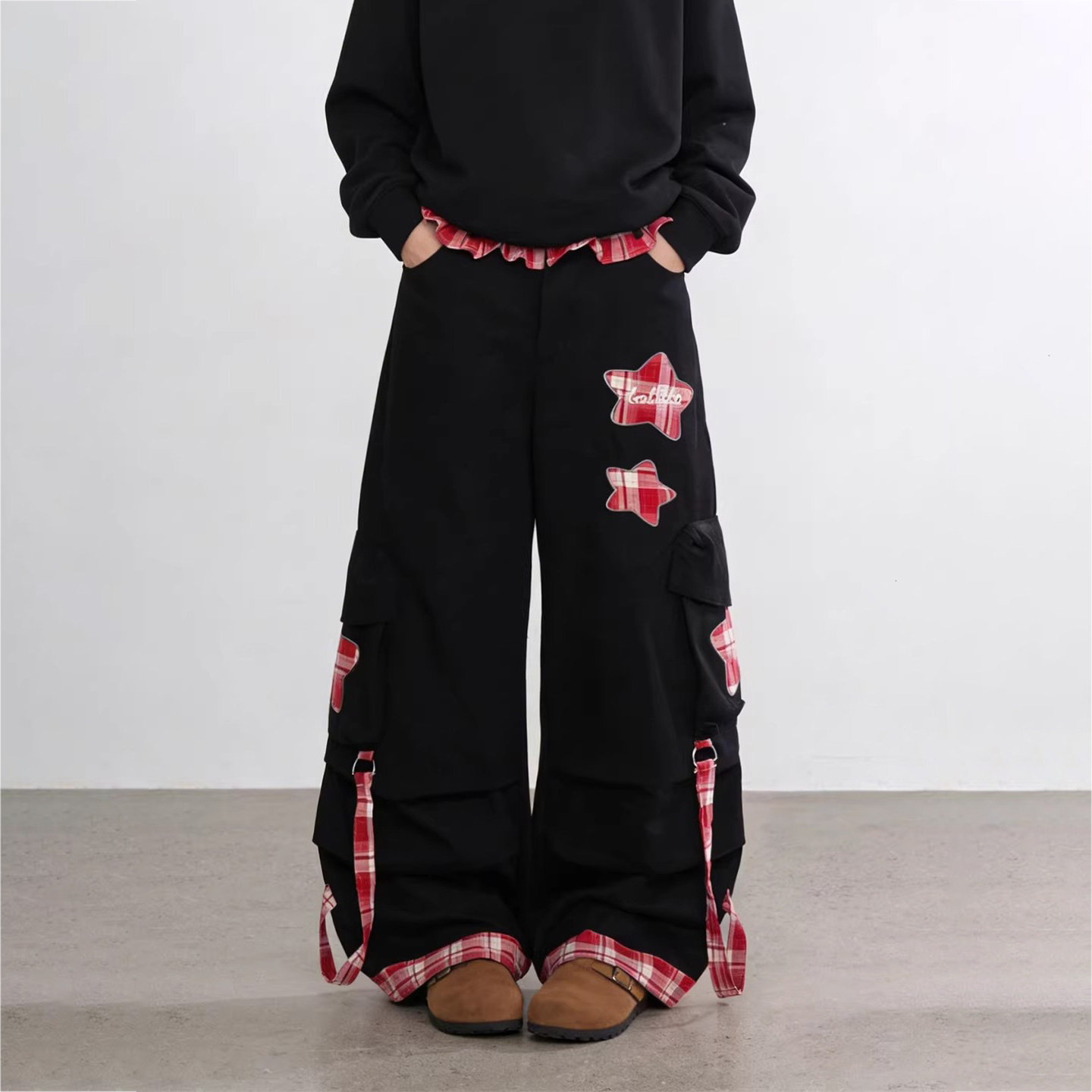 大码女装胖mm工装风星星刺绣大口袋阔腿牛仔裤女撞色格子阔腿裤潮,女装/女士精品,大码裤装,淘宝优惠券,粉丝福利购,淘宝优惠卷