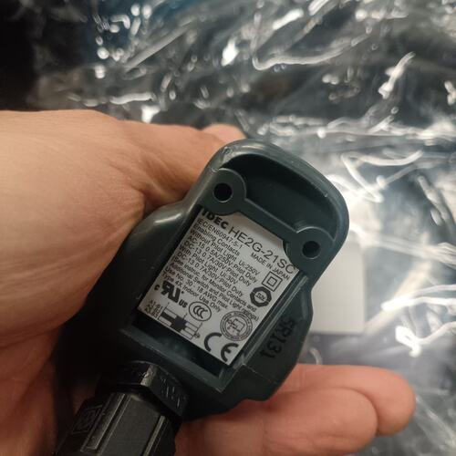 议价IDEC HE2G-21SC安全门开关可维修