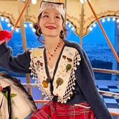 女过年百搭短款 金靖同款 手工童趣钩花刺绣V领针织开衫 宽松毛衣春