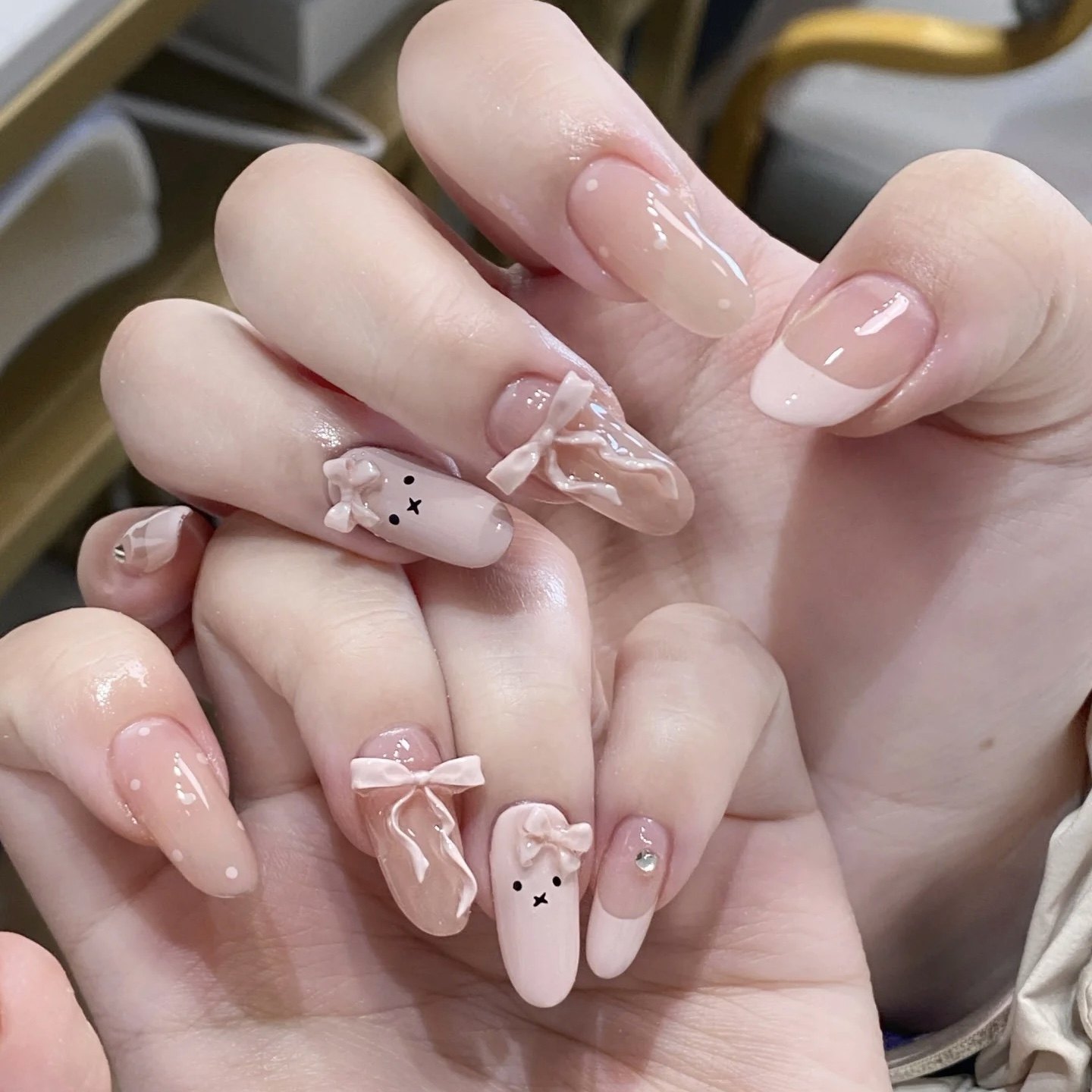 皮粉米菲兔立体蝴蝶结手工穿戴式甲高级感纯手工指甲贴片,彩妆/香水/美妆工具,穿戴甲/甲片,淘宝优惠券,粉丝福利购,淘宝优惠卷