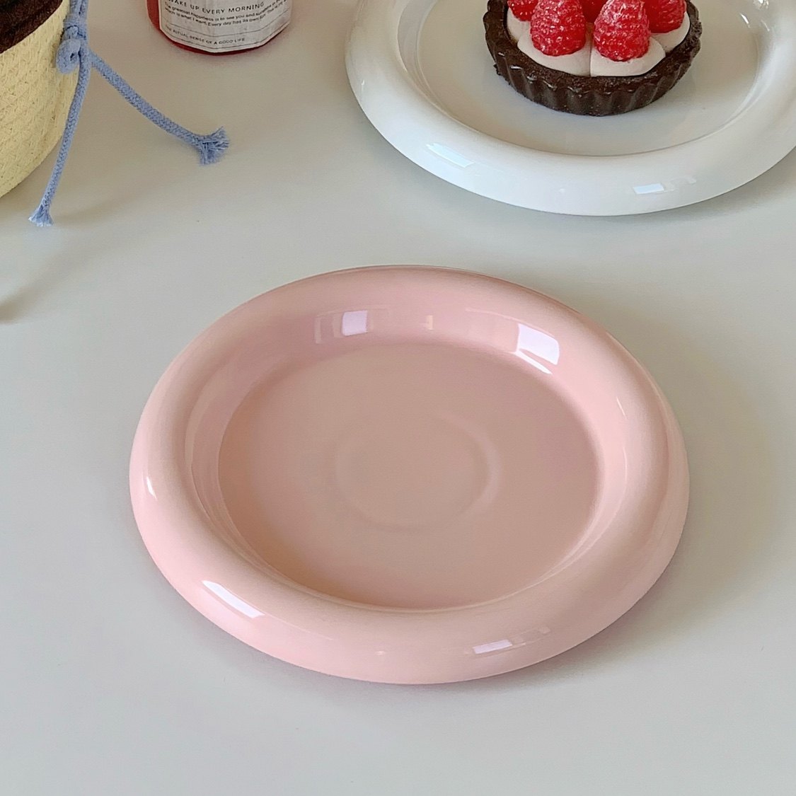 ins风餐具胖嘟嘟盘子家用高级感纯粉色甜品盘咖啡店意面盘早餐盘
