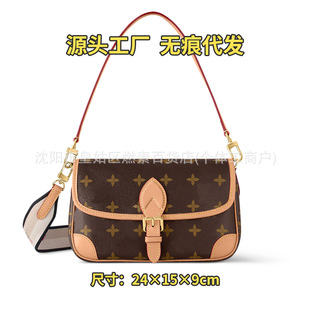 日本ぜいた包包女新款 真皮女士老花法棍包nano单肩腋下包斜挎包大