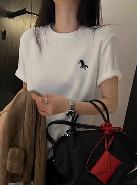 wat正版 2026马年 刺绣小标 早春新款红色短袖T恤 内搭白色打底衫