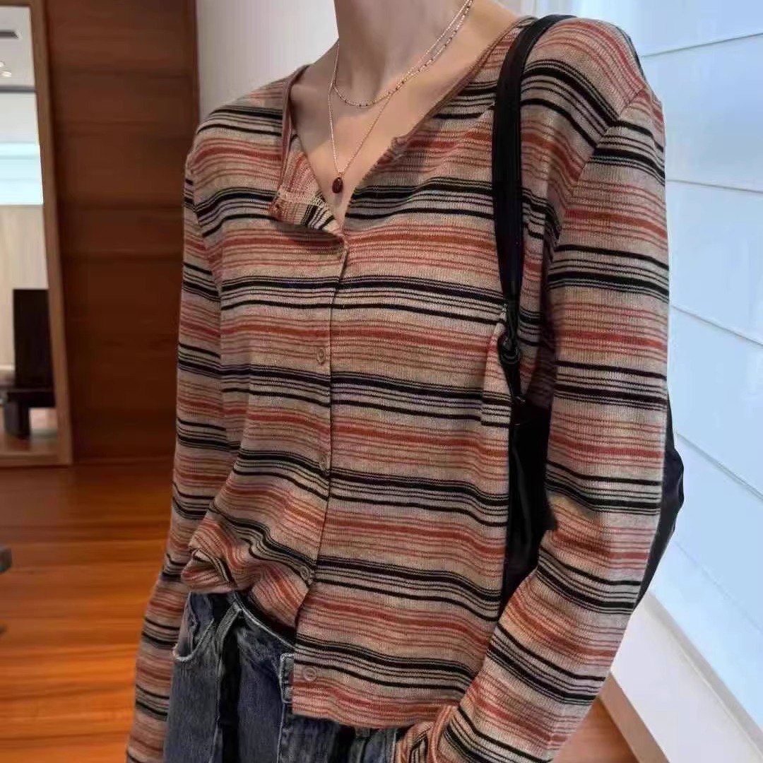 显白韩系条纹针织薄开衫