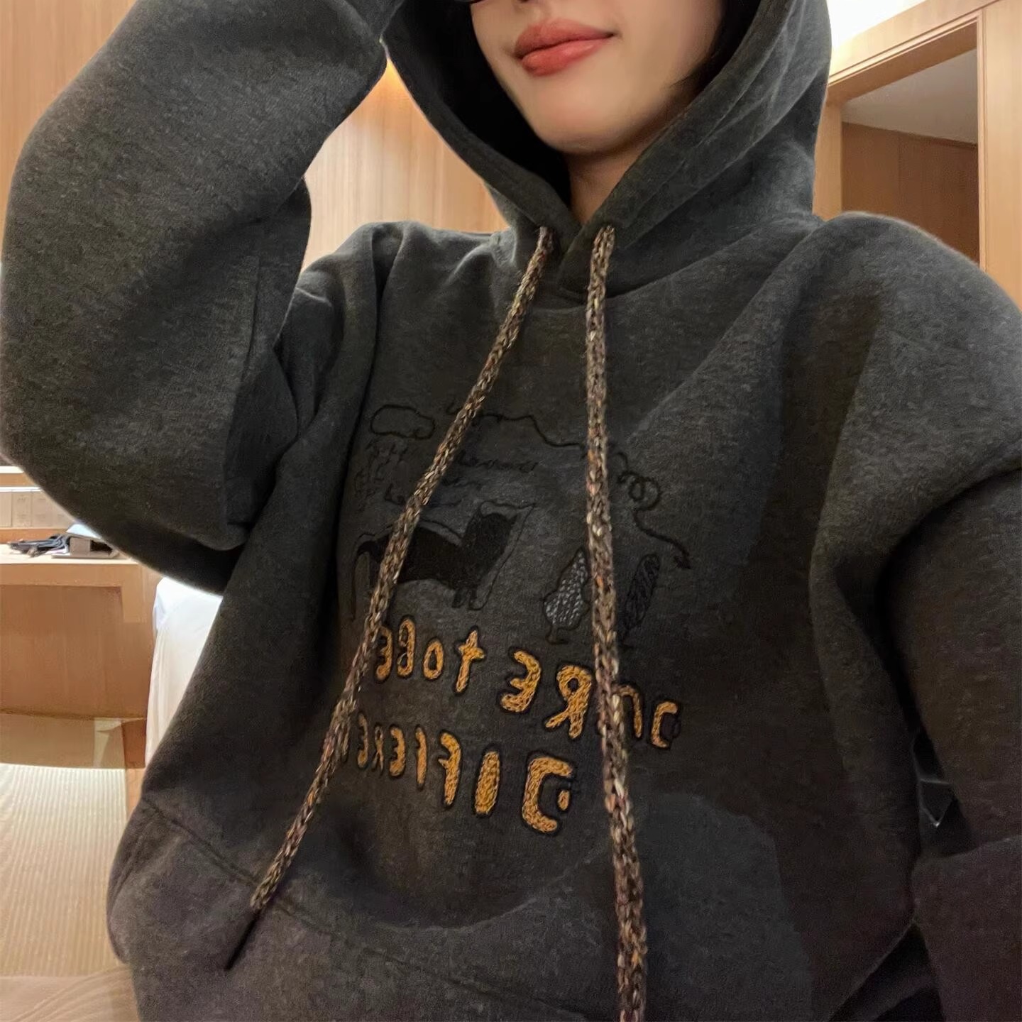 叠穿美式套头加绒连帽卫衣