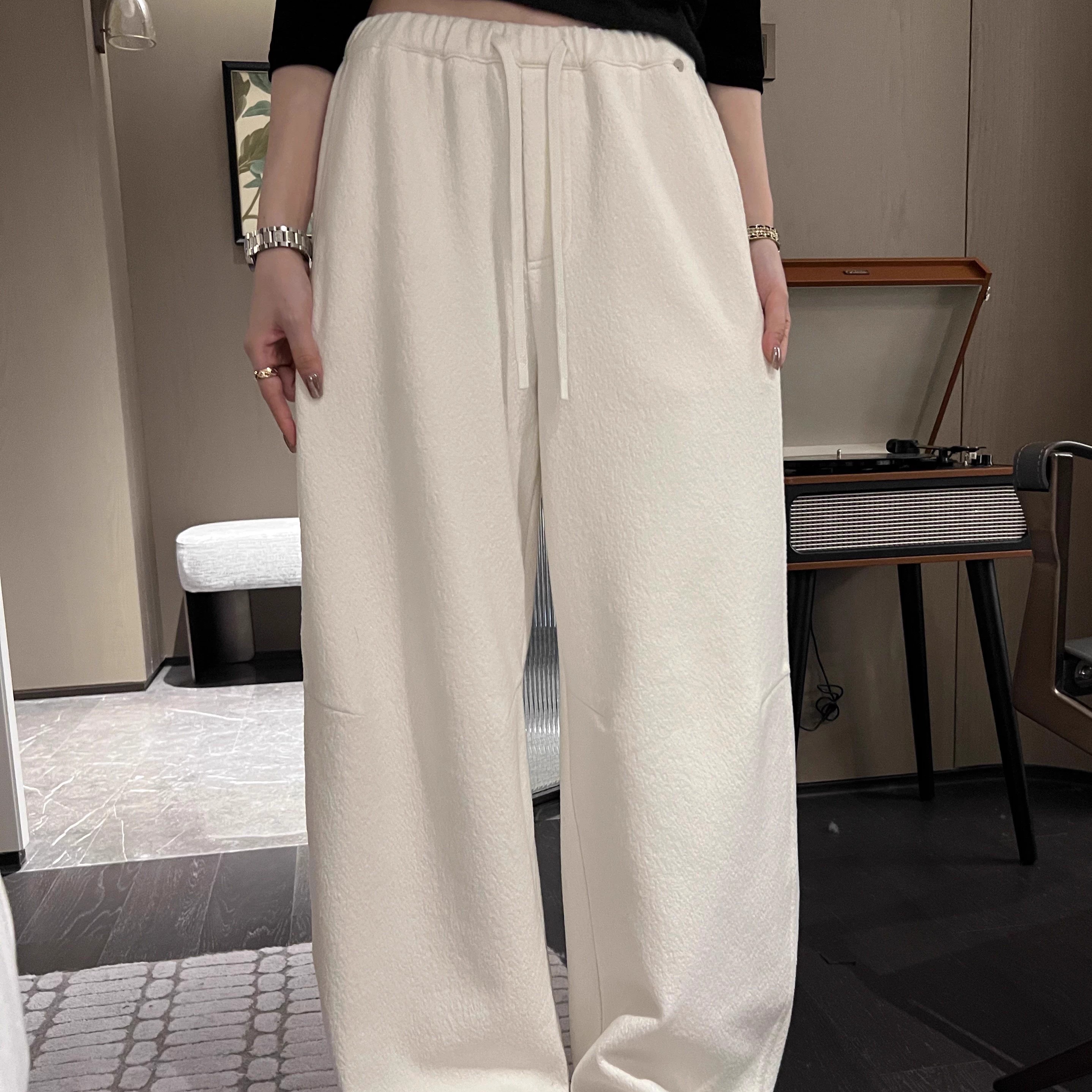 肌理感休闲阔腿弯刀裤